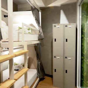 Dormitory Room Mixed